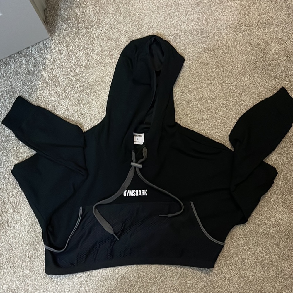 Gymshark Cropped Hoodie in Black/Gray